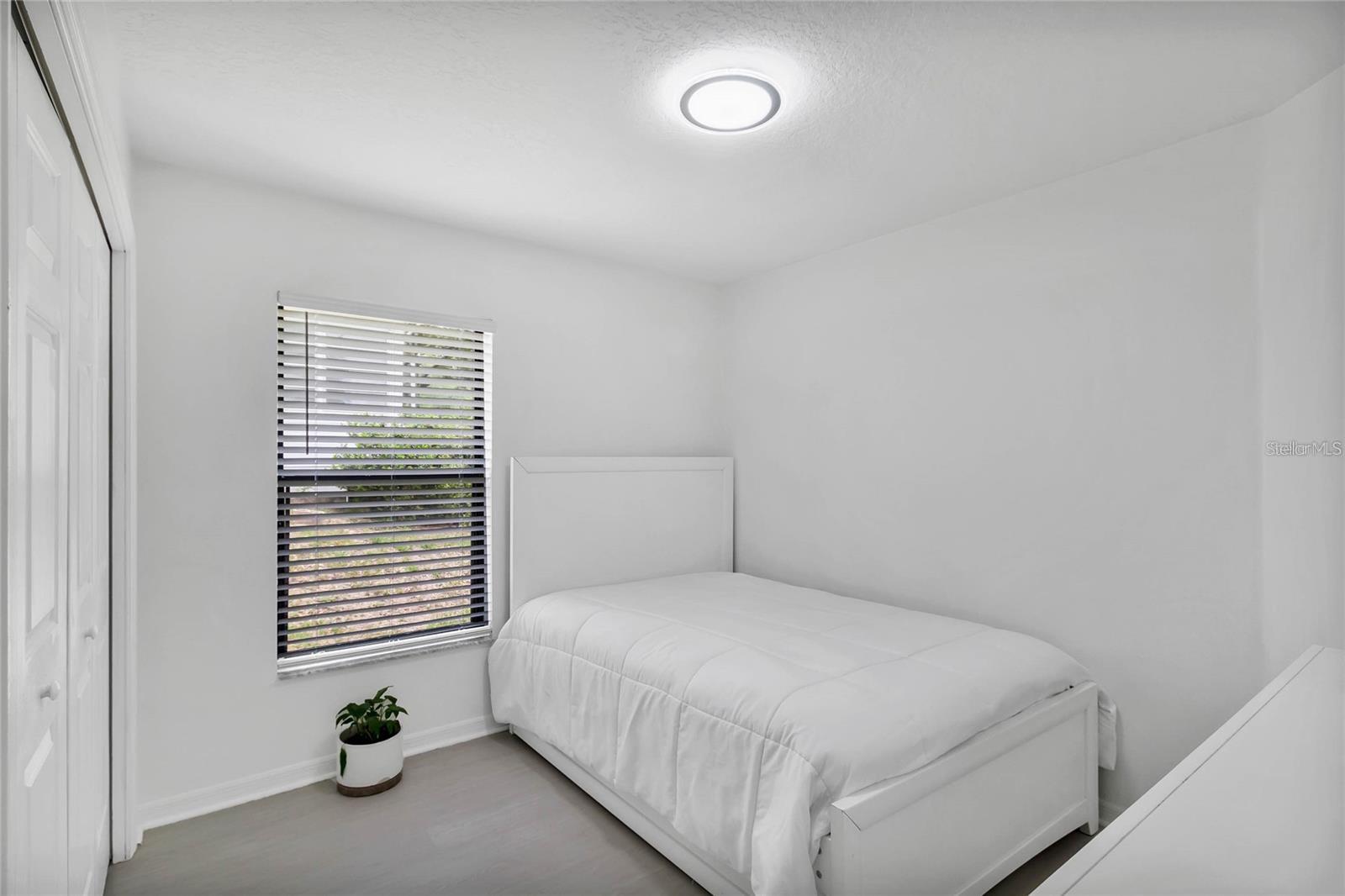 Image 14 of 35 For 560-562 Juniata Street