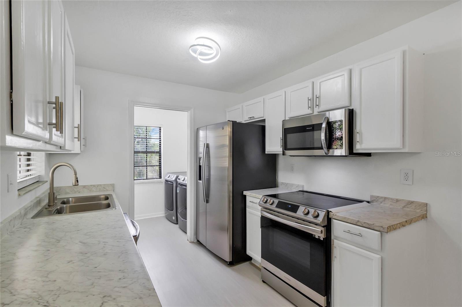 Image 18 of 35 For 560-562 Juniata Street