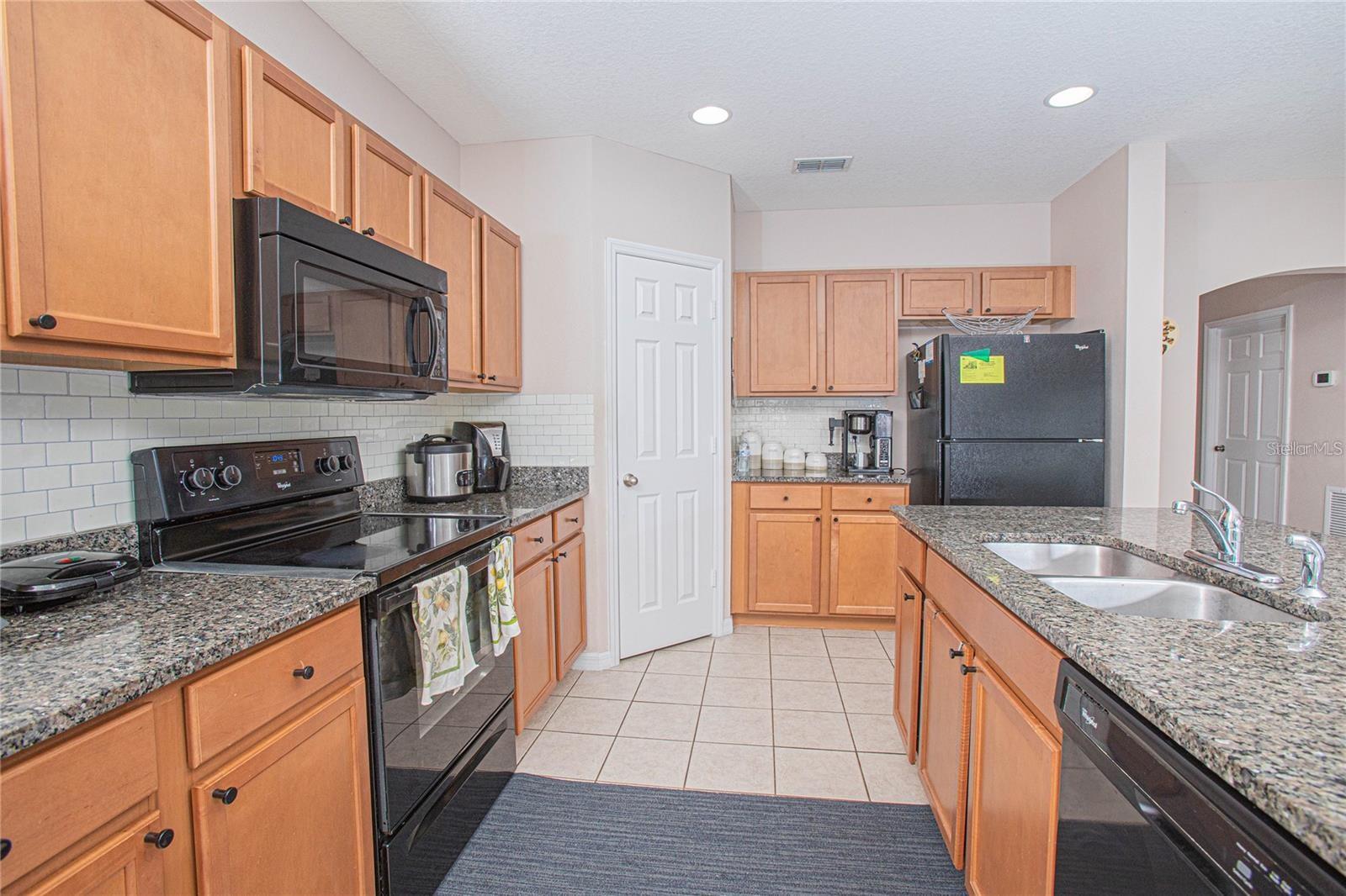 Image 6 of 17 For 3034 Morton Way