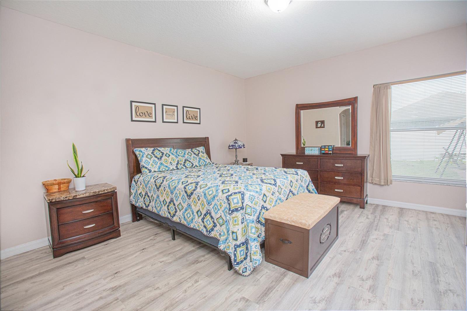 Image 9 of 17 For 3034 Morton Way