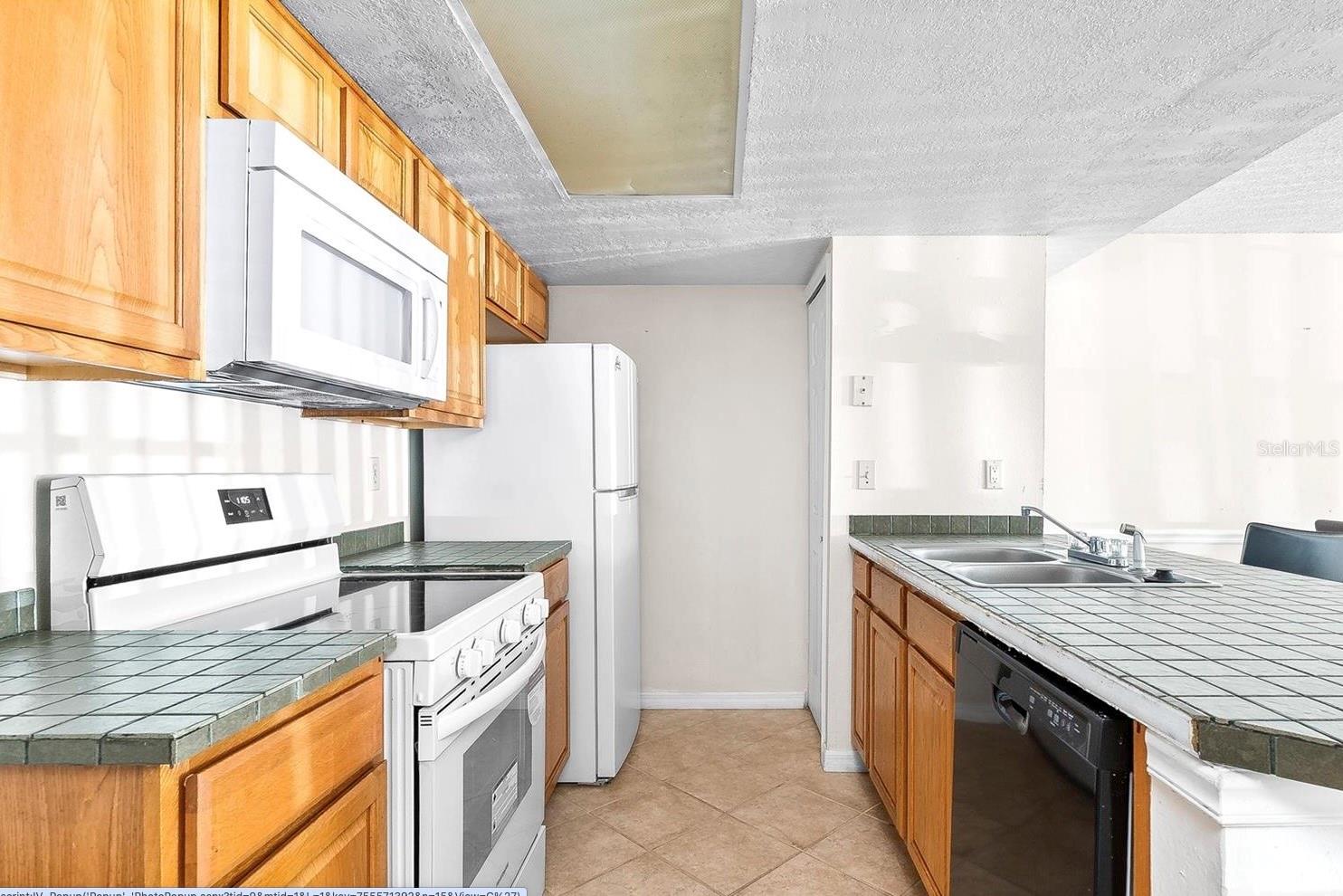 Image 5 of 17 For 2741 Poinciana Boulevard 49