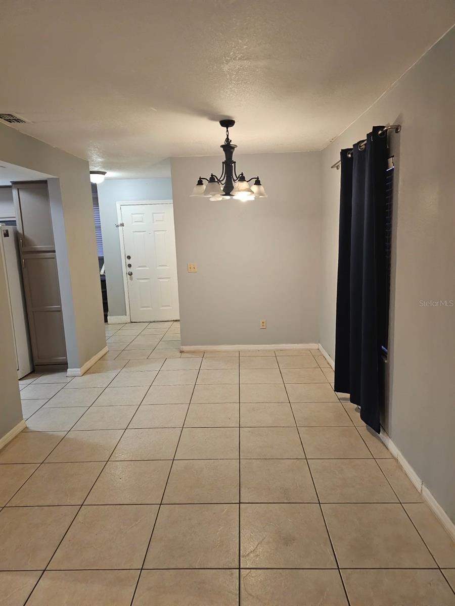 Image 10 of 12 For 2400 Summerfield Place