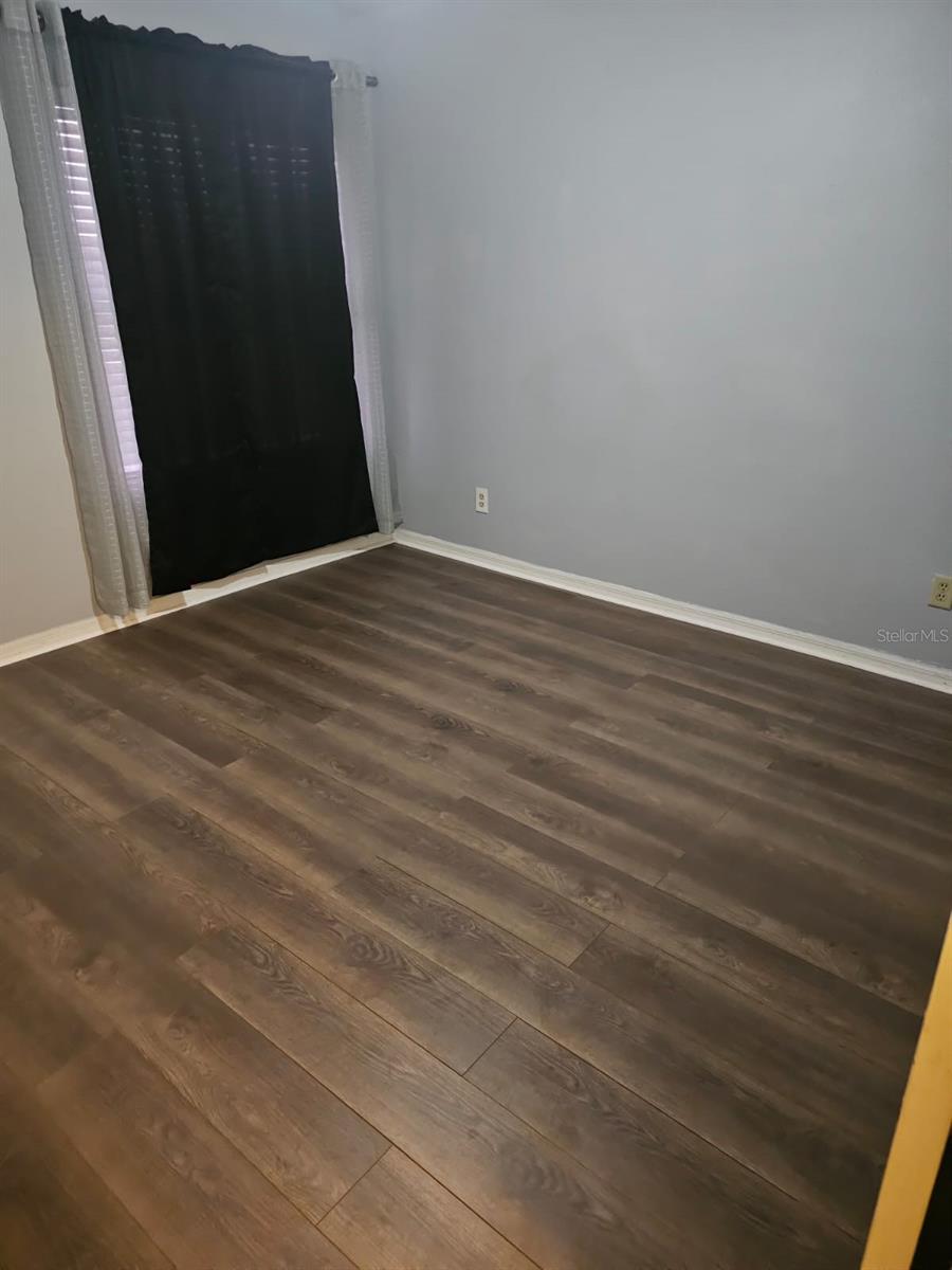 Image 4 of 12 For 2400 Summerfield Place