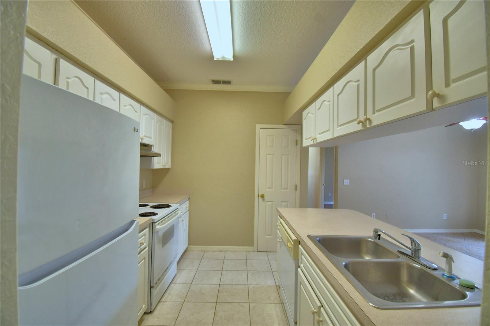 Image 10 of 44 For 1102 Eagle Pond Drive 1102