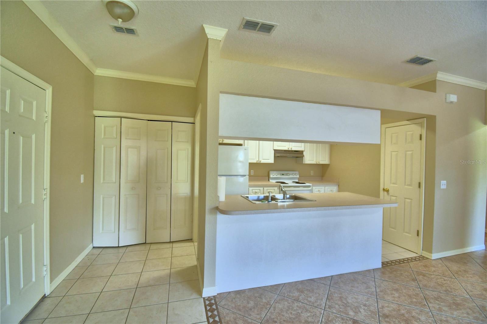 Image 6 of 44 For 1102 Eagle Pond Drive 1102