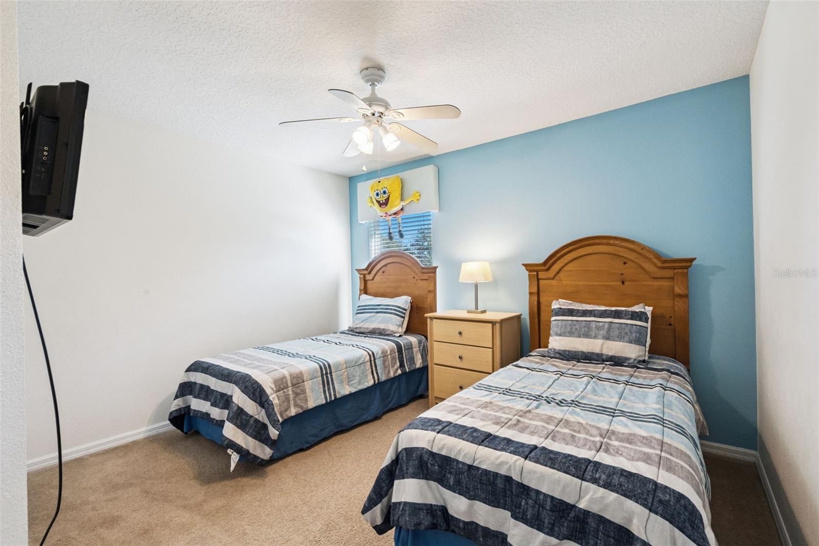 Image 20 of 39 For 2691 La Isla Court