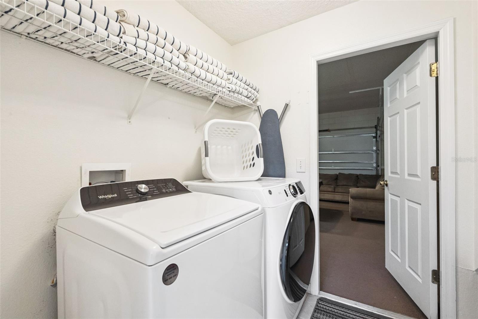 Image 28 of 39 For 2691 La Isla Court