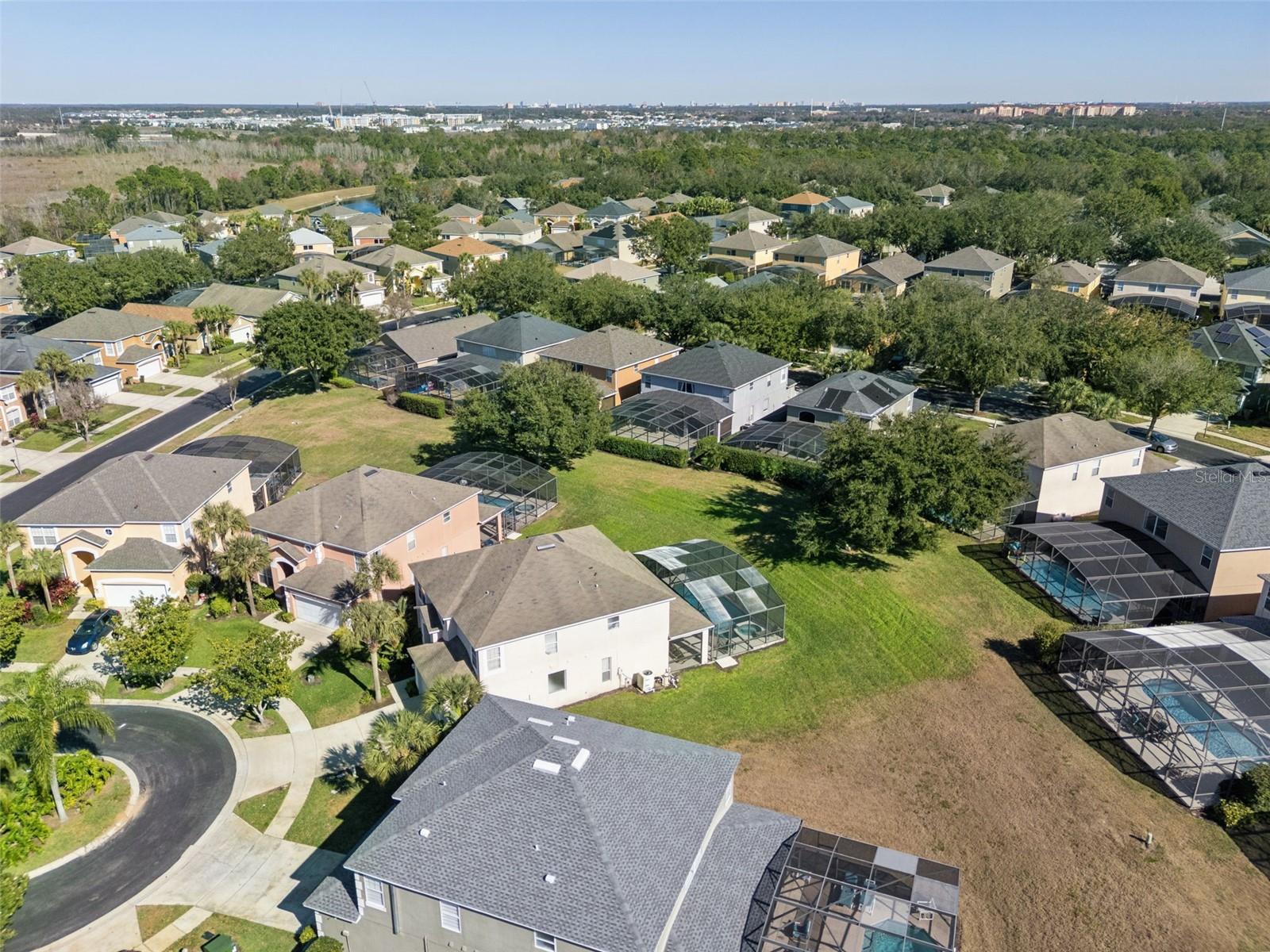 Image 36 of 39 For 2691 La Isla Court