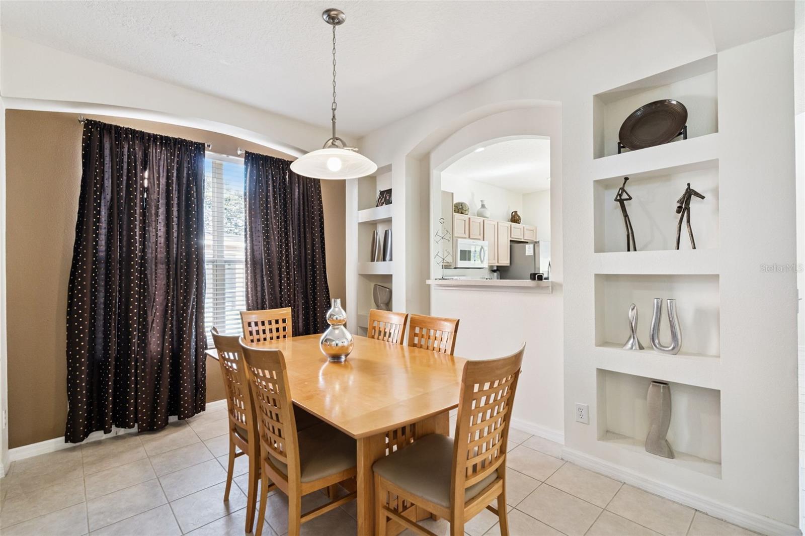 Image 8 of 39 For 2691 La Isla Court