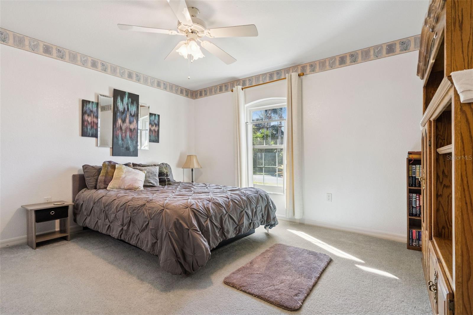 Image 19 of 48 For 217 Kent Court