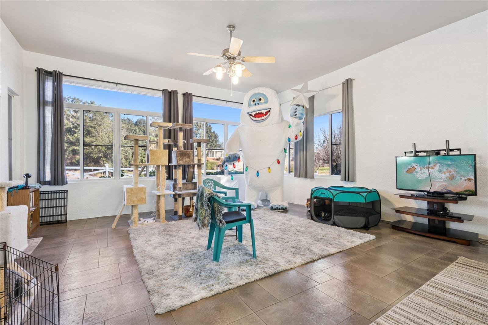 Image 22 of 48 For 217 Kent Court