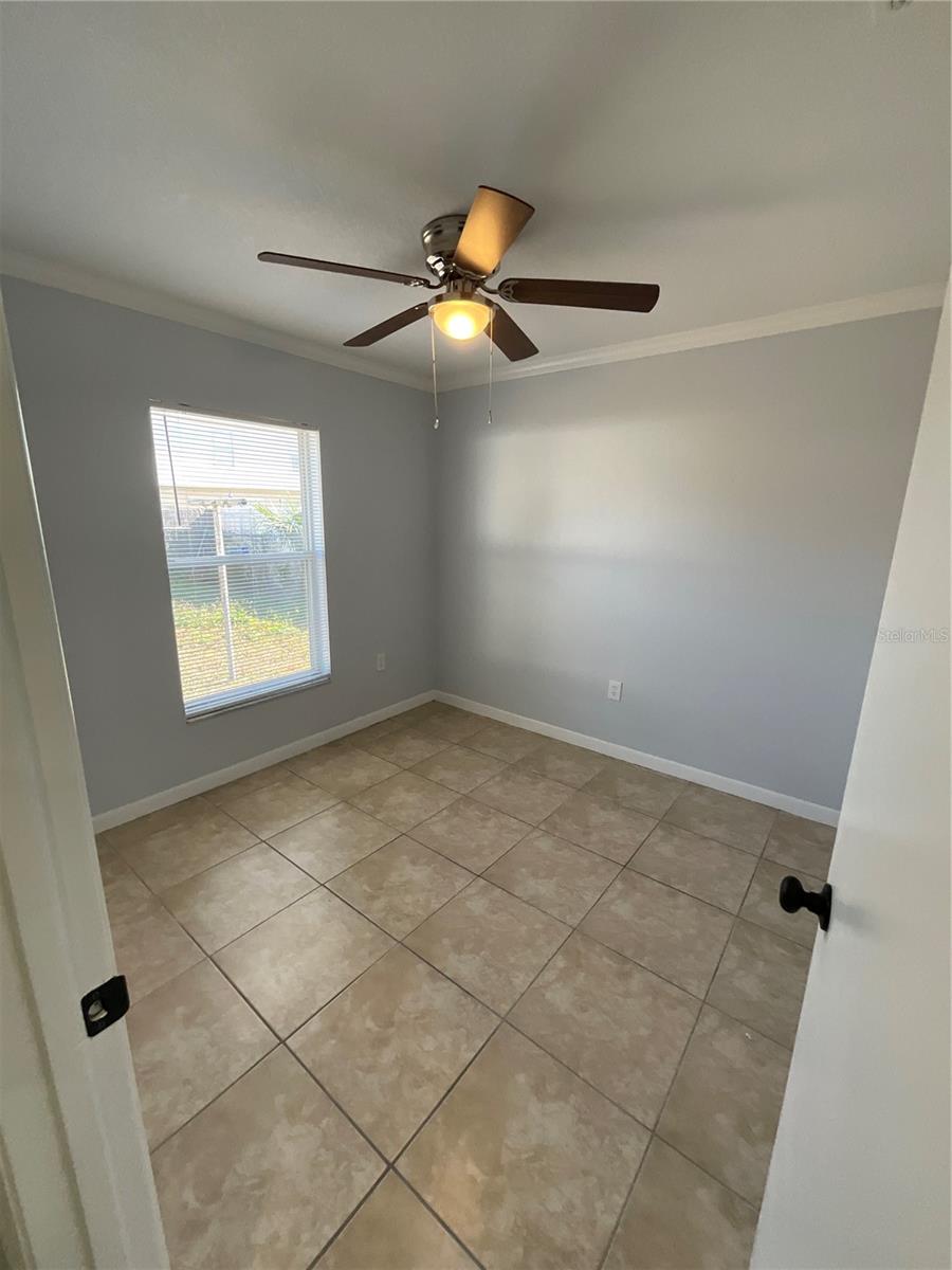 Image 13 of 23 For 1379 Burnley Court