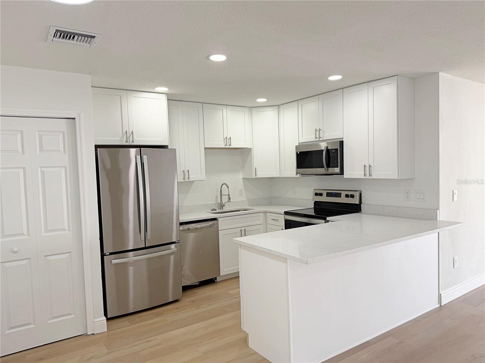 Image 5 of 20 For 11036 Greenline Way