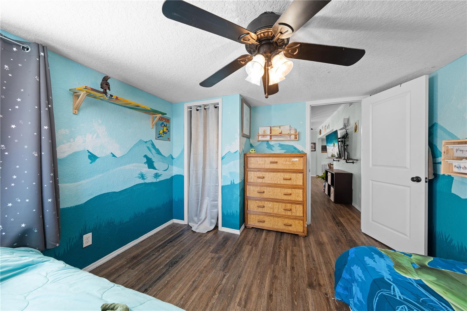 Image 13 of 53 For 200 Raintree Court