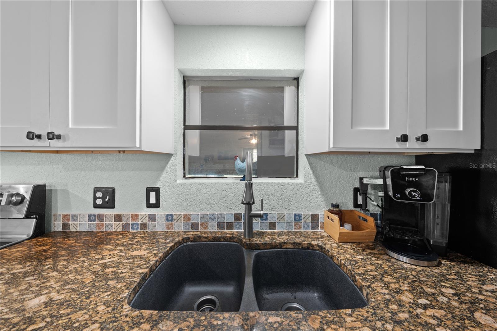 Image 26 of 53 For 200 Raintree Court