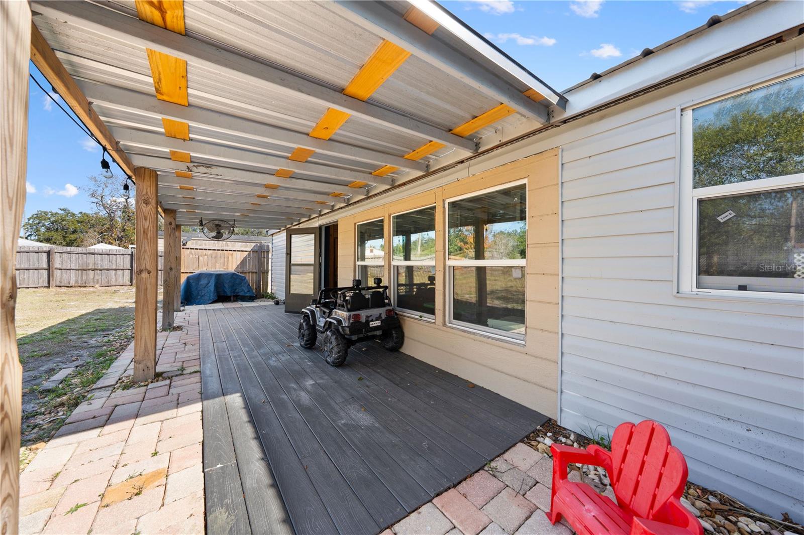 Image 37 of 53 For 200 Raintree Court