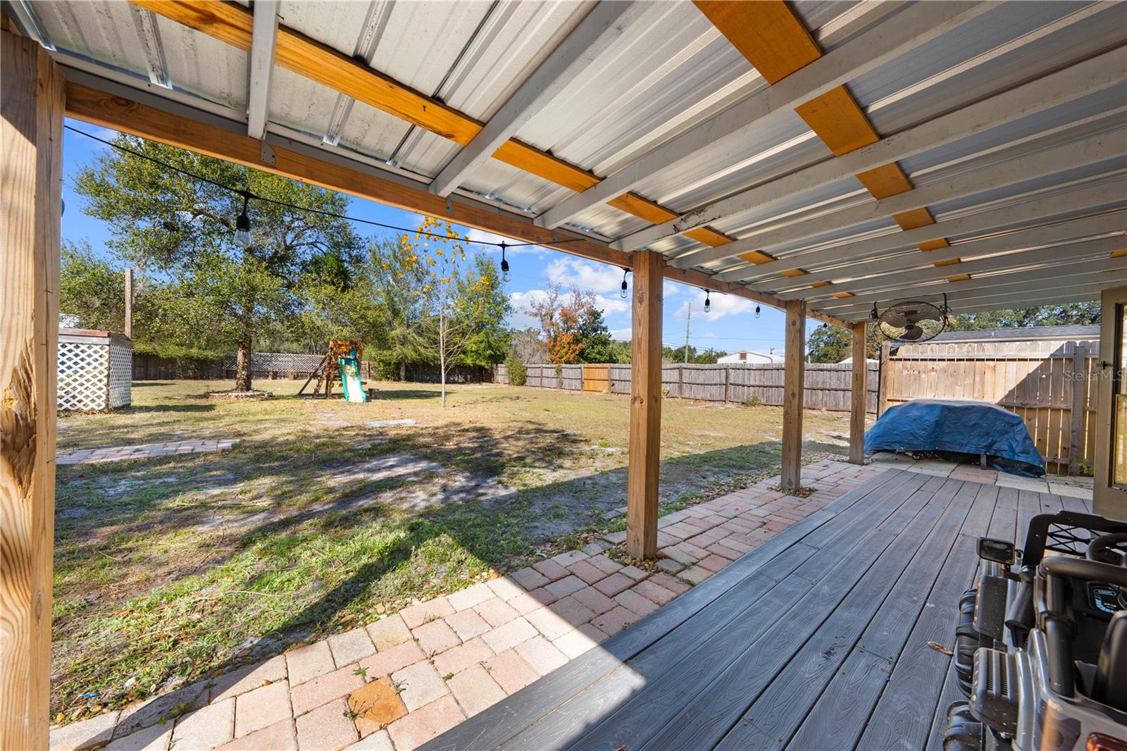 Image 38 of 53 For 200 Raintree Court