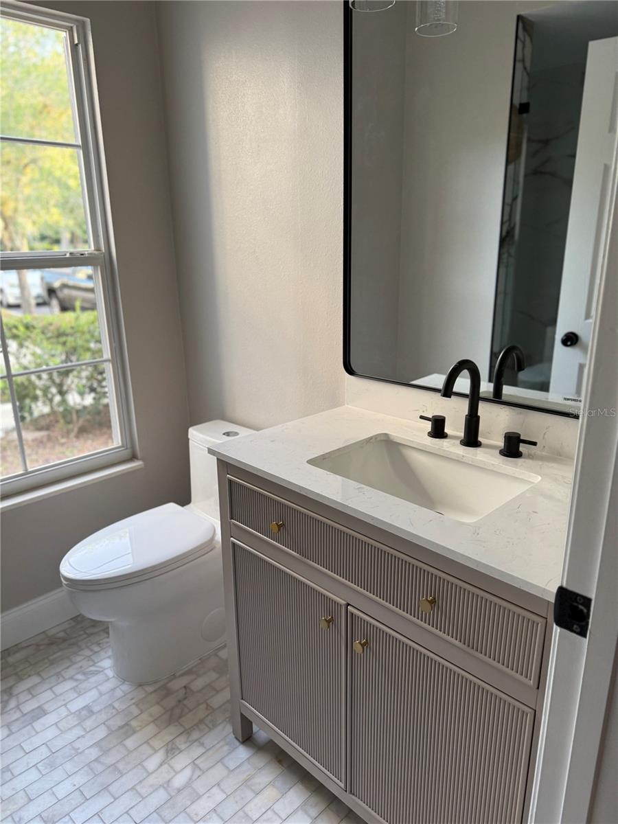 Image 5 of 17 For 1115 Damask Street