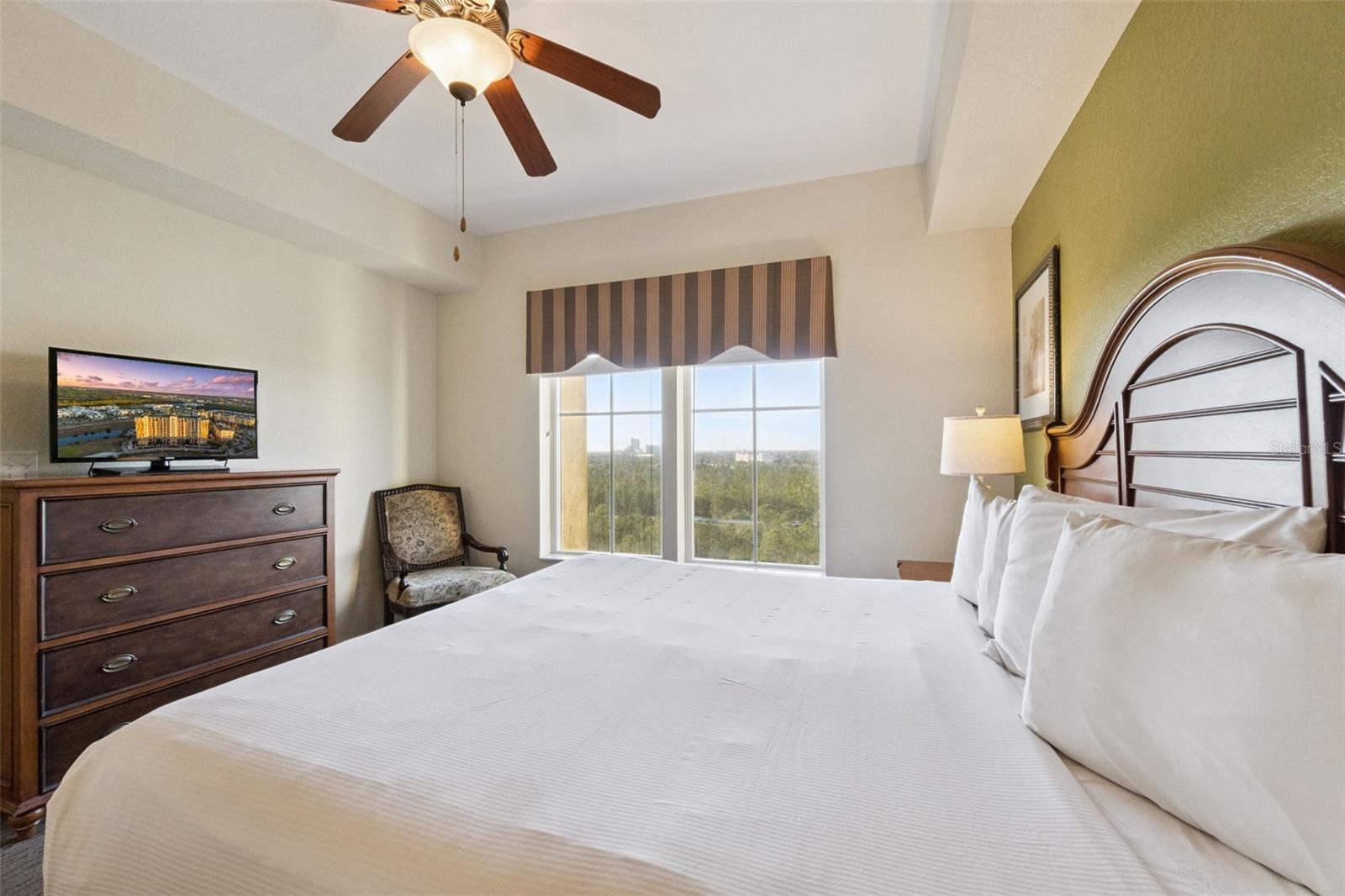 Image 14 of 54 For 8125 Resort Village Drive 51109