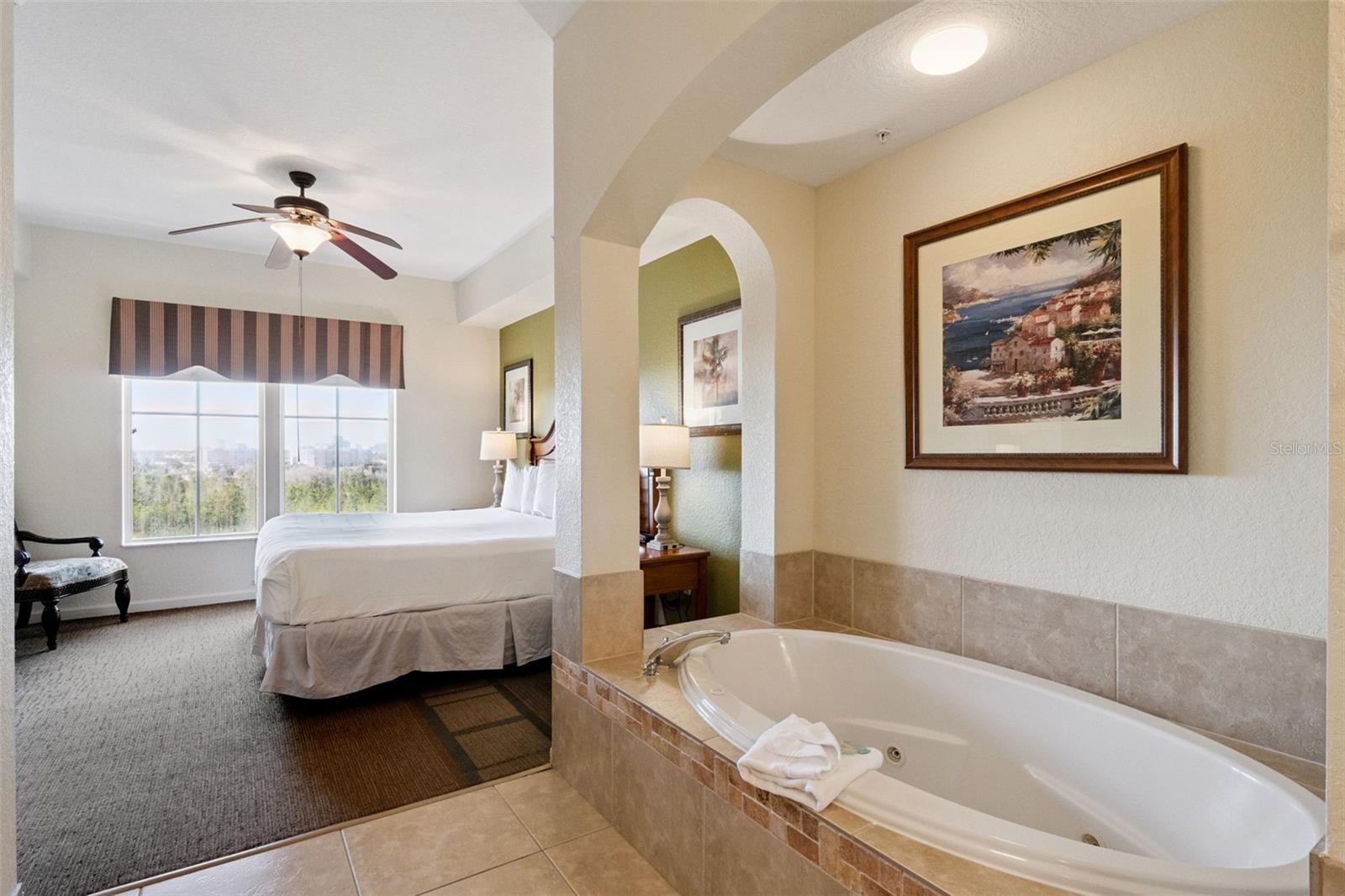 Image 18 of 54 For 8125 Resort Village Drive 51109