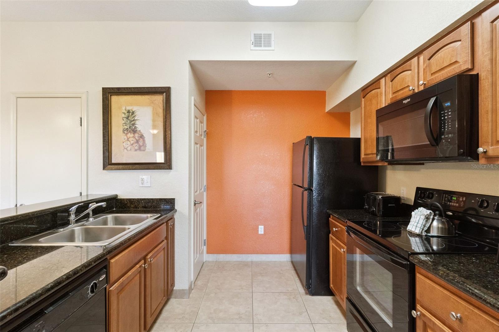 Image 9 of 54 For 8125 Resort Village Drive 51109