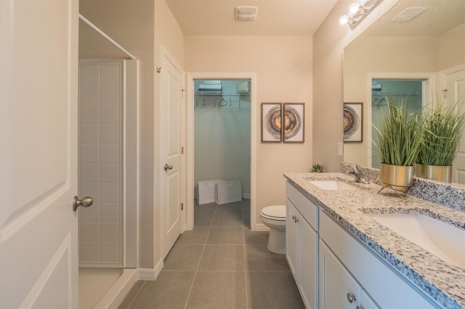 Image 21 of 27 For 706 Leonardo Court