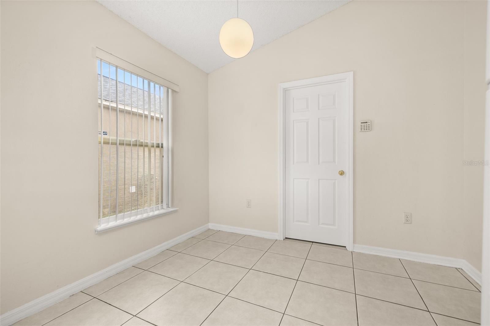 Image 13 of 35 For 2533 Quail Park Terrace