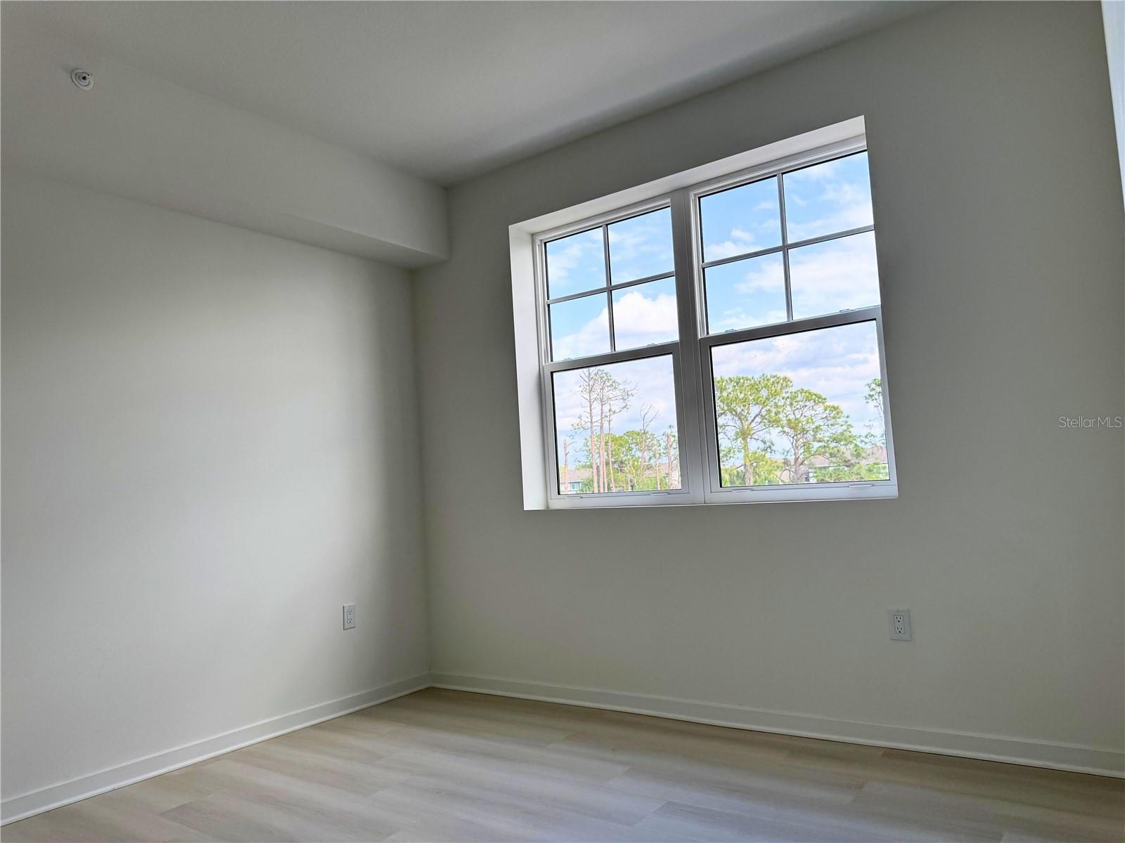 Image 5 of 9 For 5592 Pga Boulevard 304