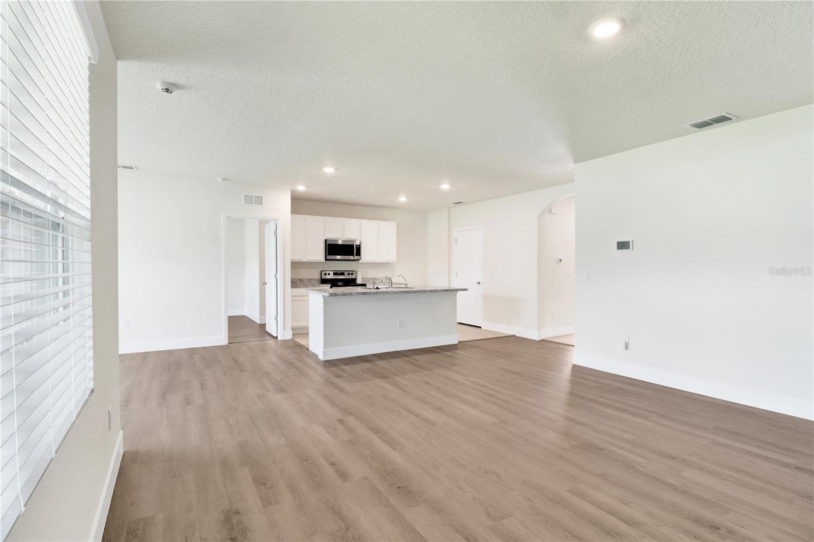 Image 14 of 34 For 1274 Iguana Loop