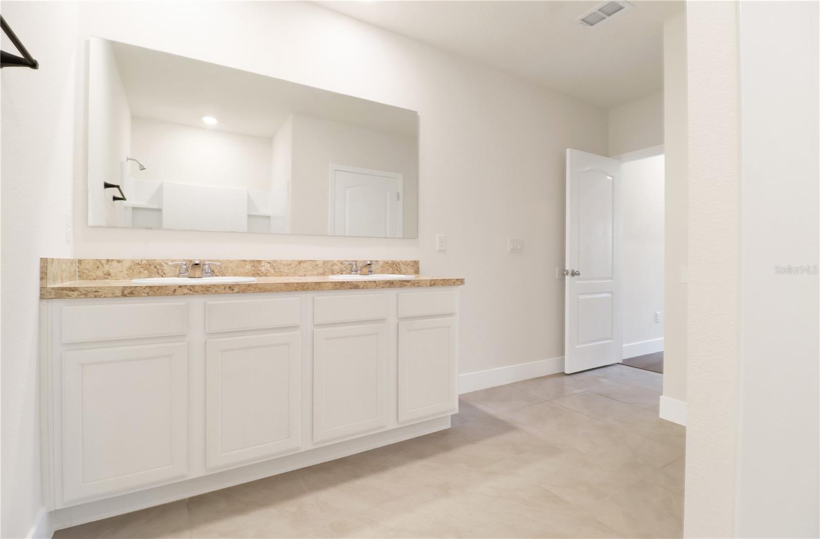 Image 21 of 34 For 1274 Iguana Loop