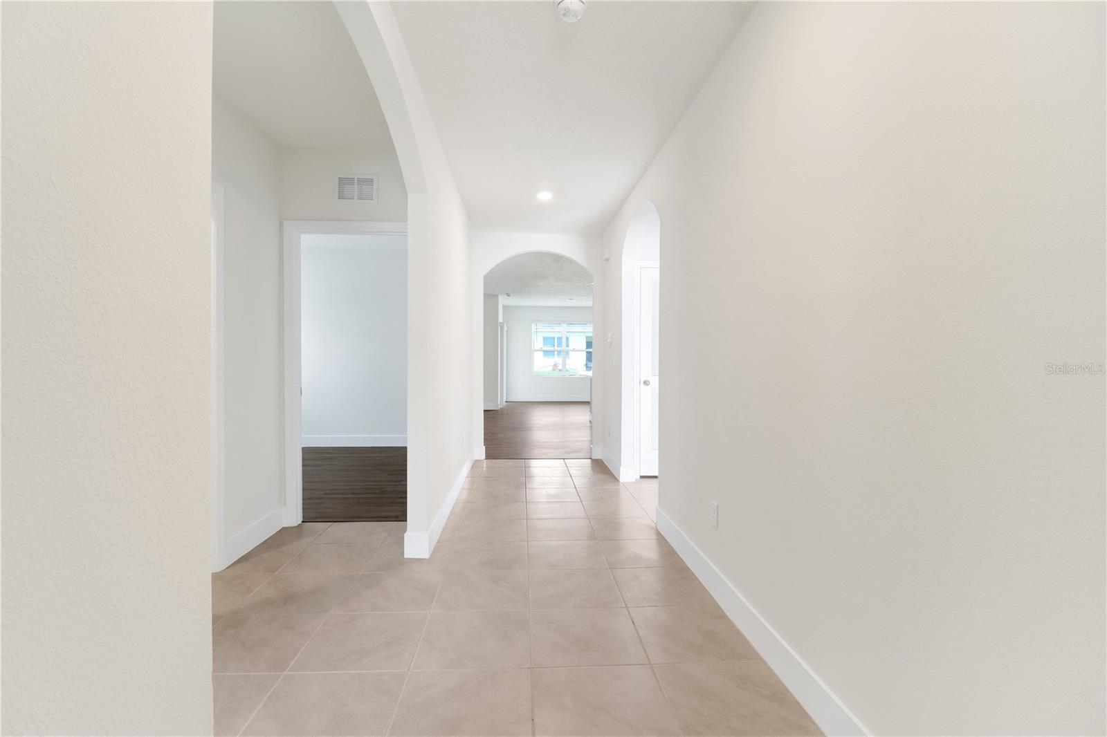 Image 4 of 34 For 1274 Iguana Loop