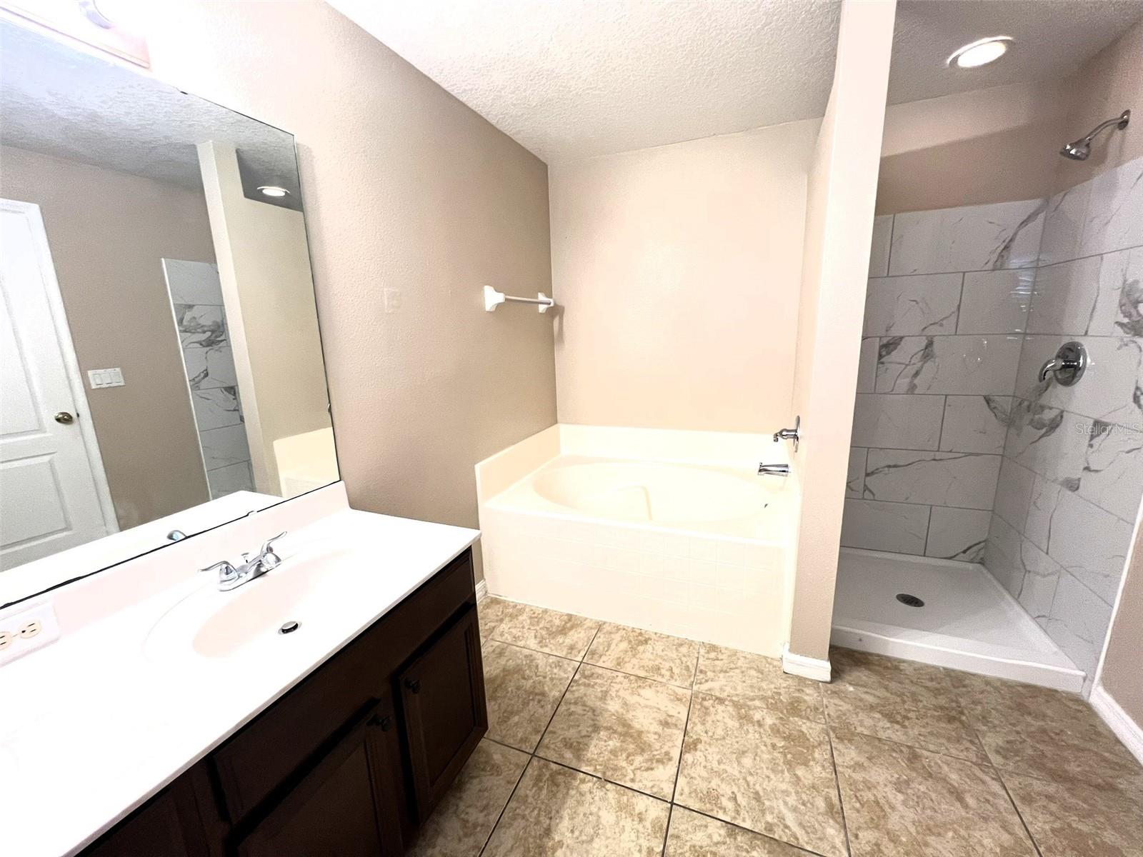 Image 13 of 26 For 2049 Ribbon Falls Parkway