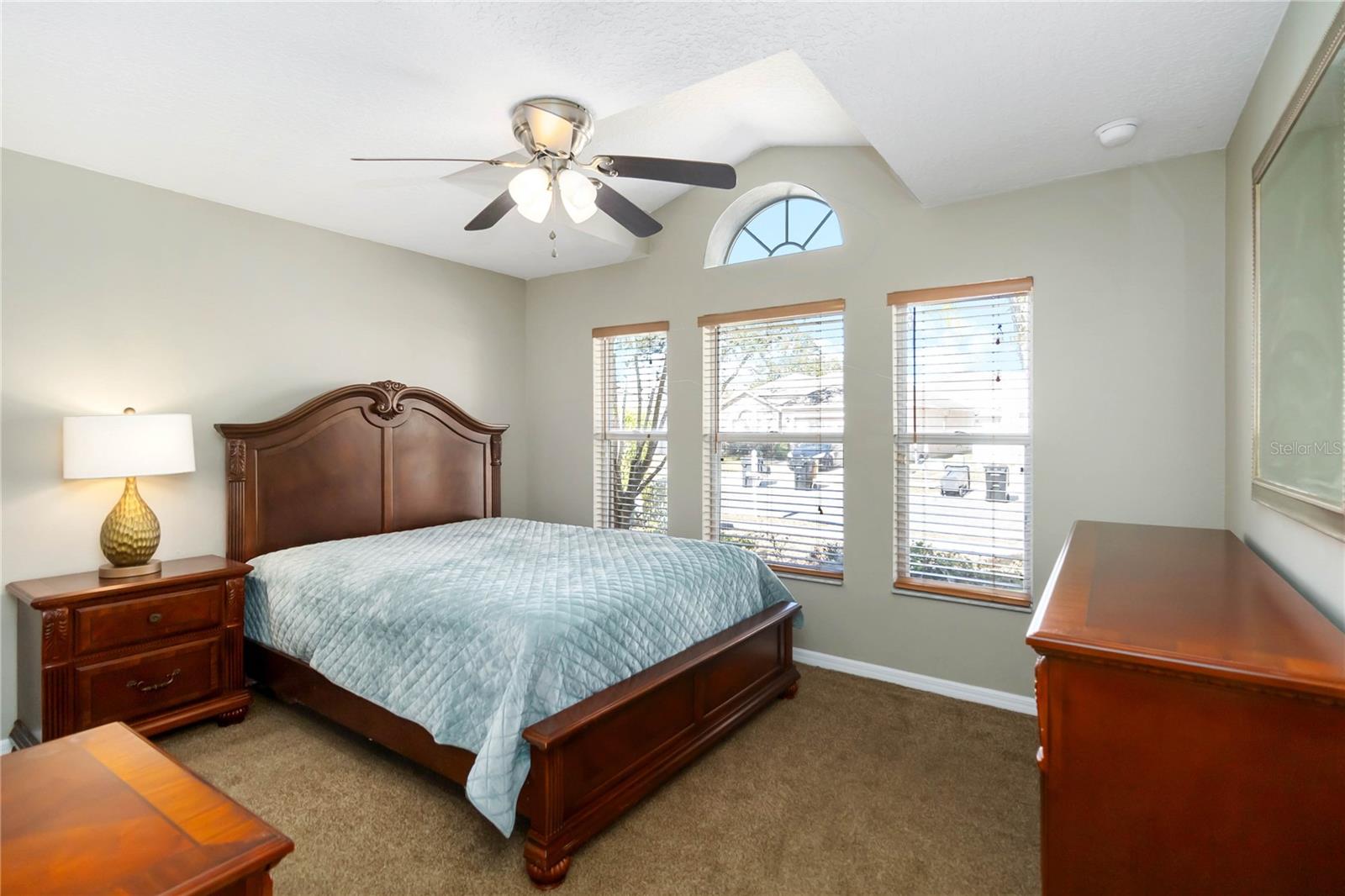 Image 19 of 29 For 183 Jocelyn Drive