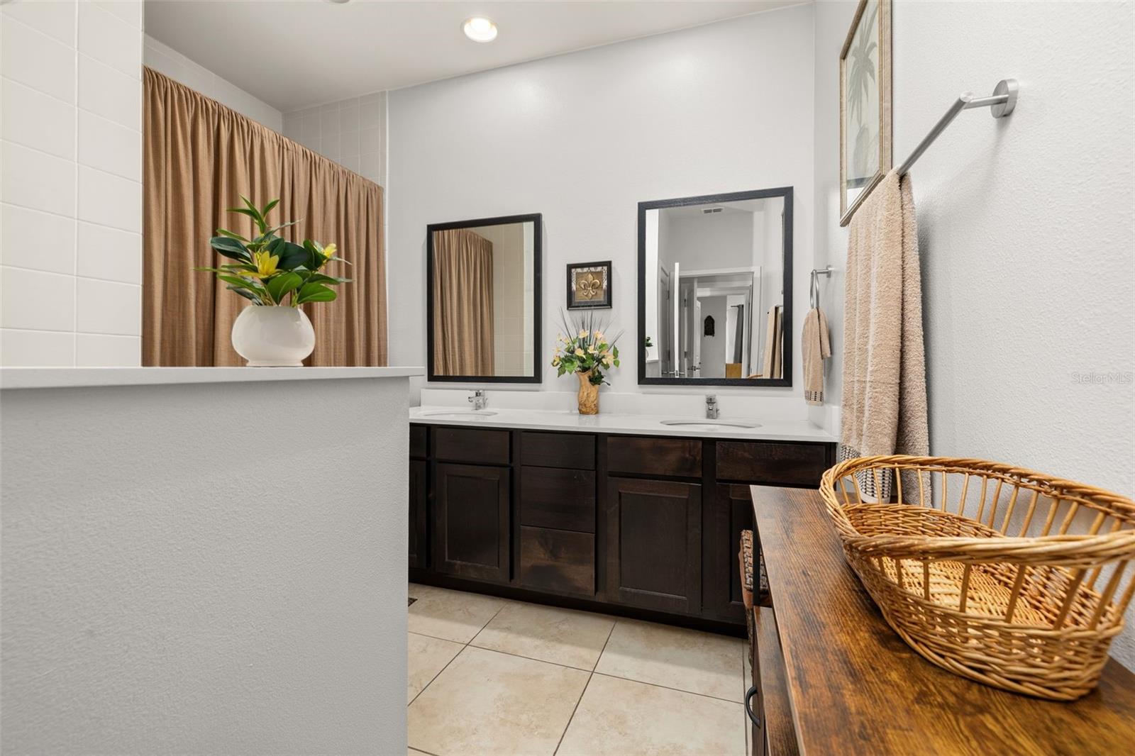 Image 34 of 71 For 2683 Corvette Lane