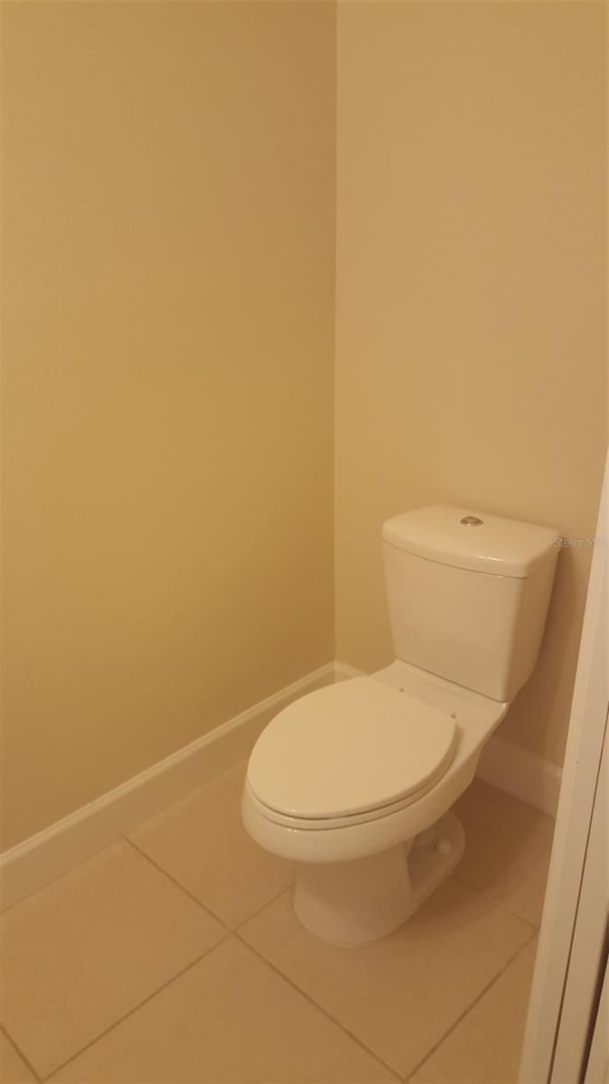 Image 14 of 42 For 13833 Benavente Avenue