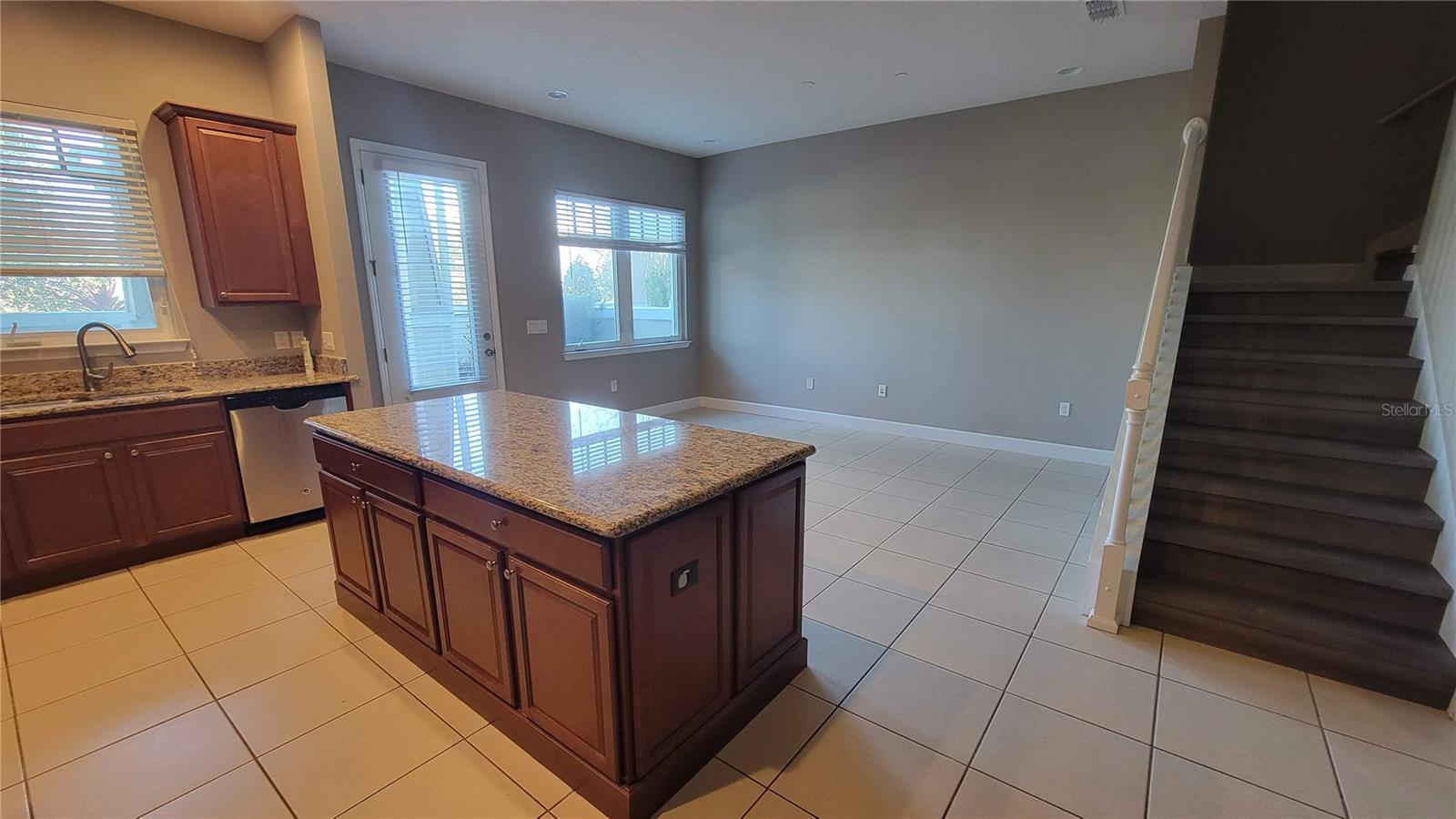 Image 15 of 42 For 13833 Benavente Avenue