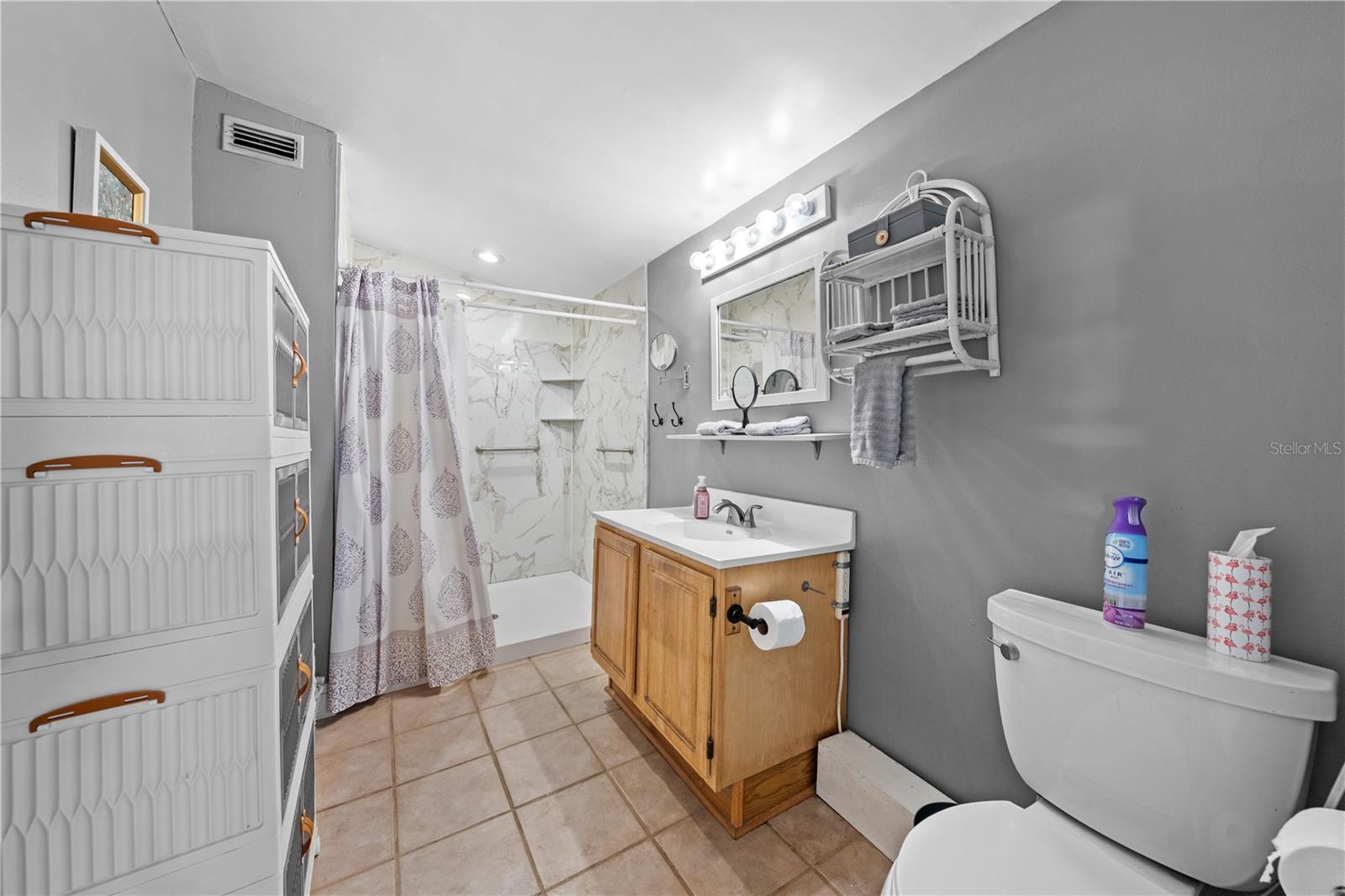 Image 52 of 65 For 6130 Lake Lizzie Drive