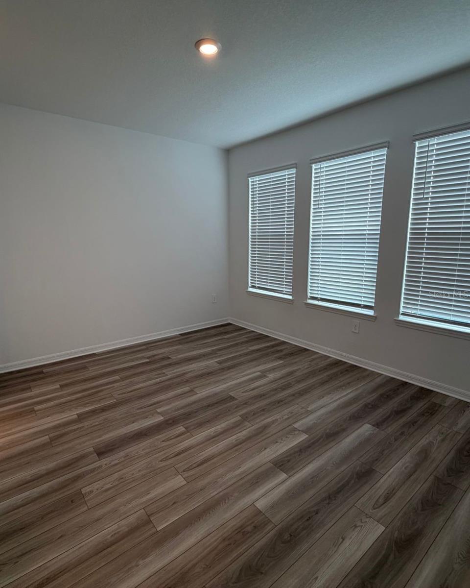 Image 13 of 26 For 5726 Gingham Drive