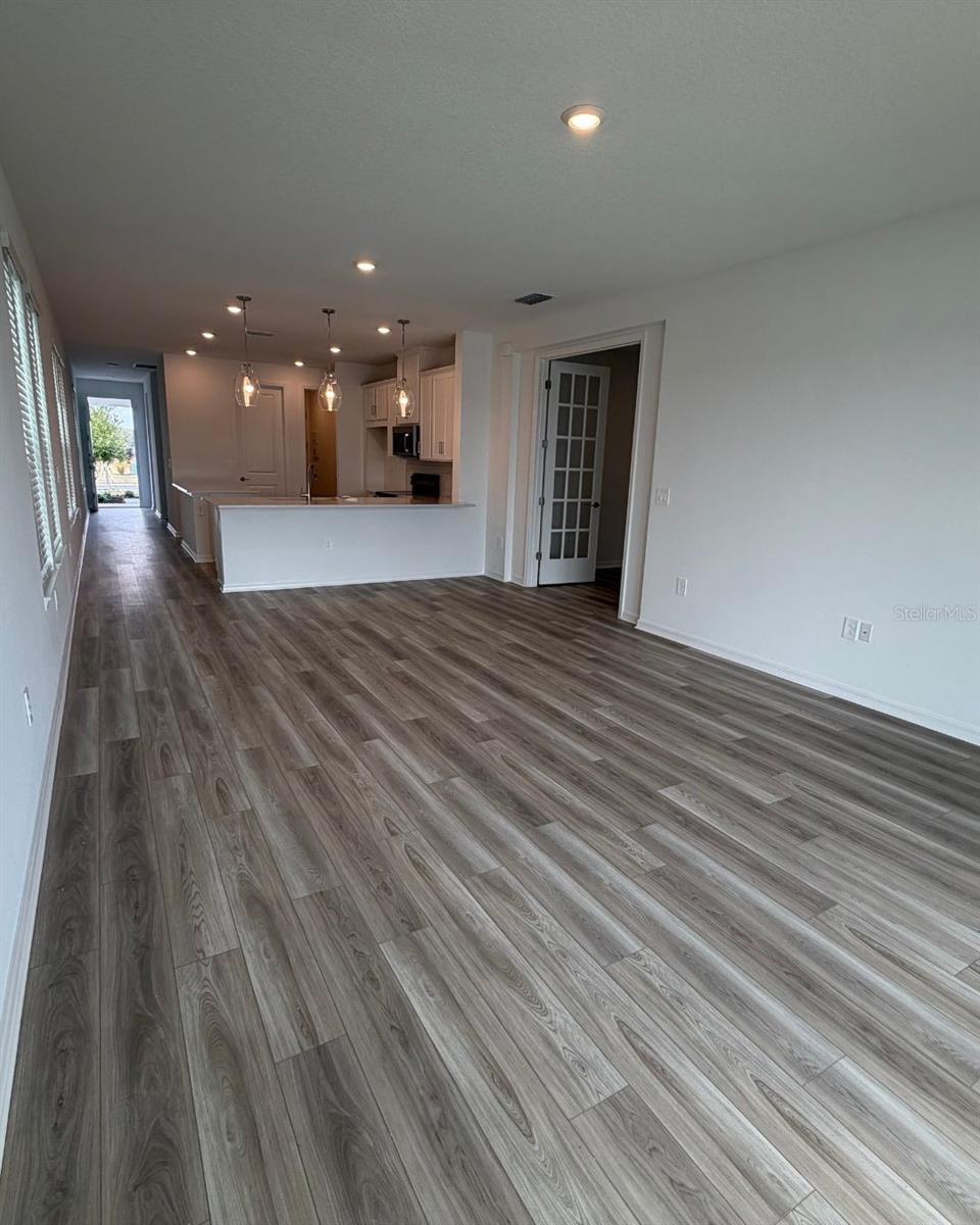 Image 7 of 26 For 5726 Gingham Drive