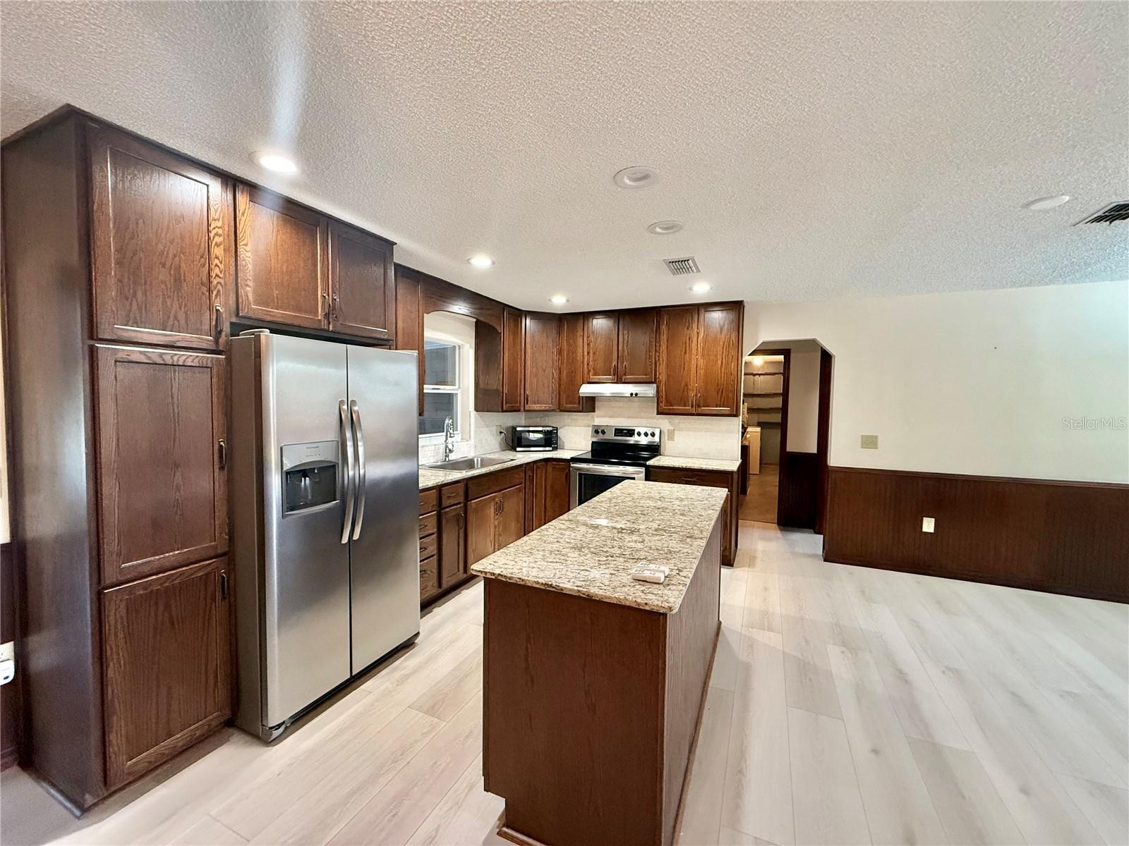 Image 13 of 59 For 2503 Woodhaven Court