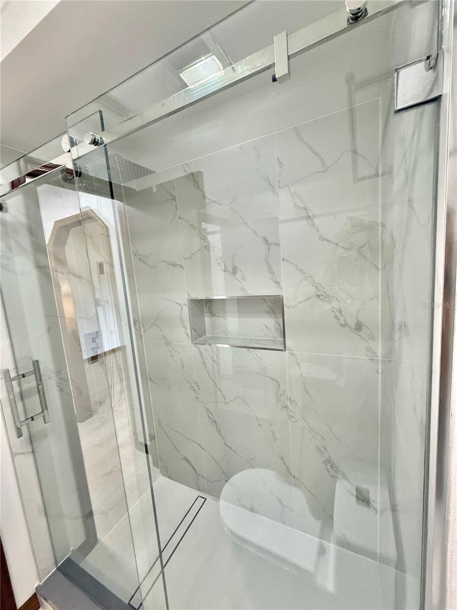 Image 28 of 59 For 2503 Woodhaven Court