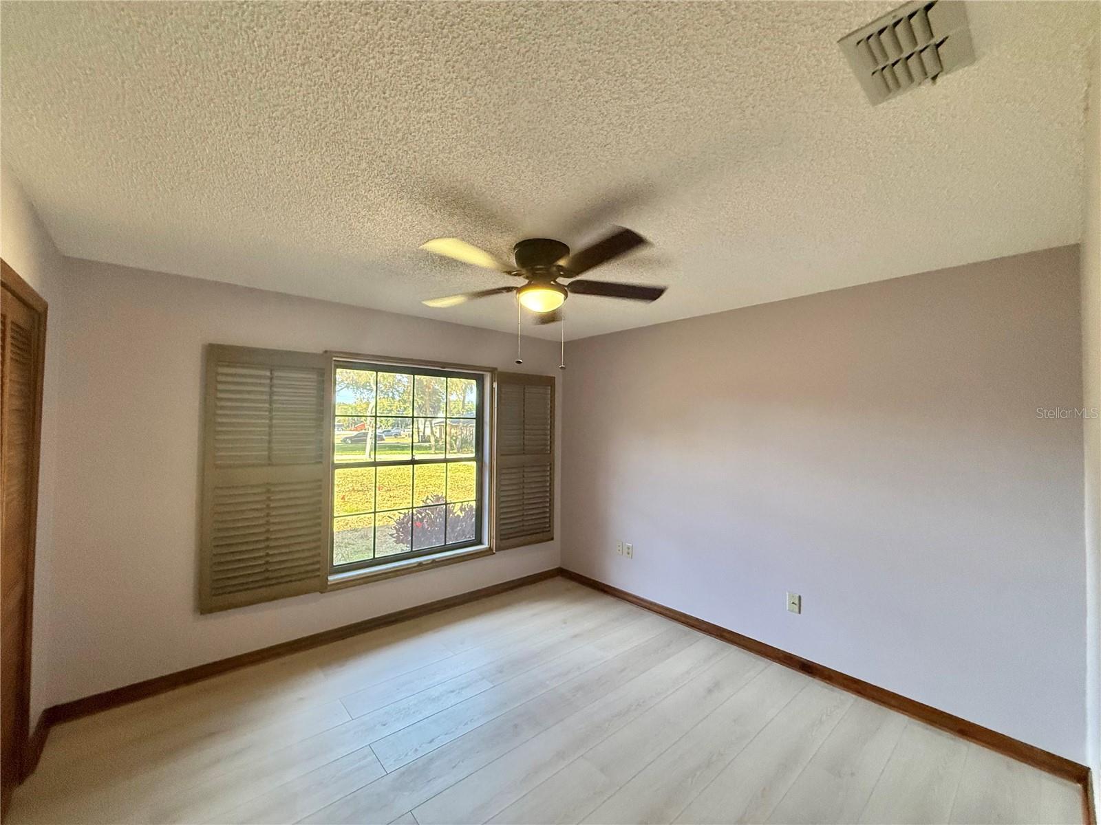 Image 31 of 59 For 2503 Woodhaven Court