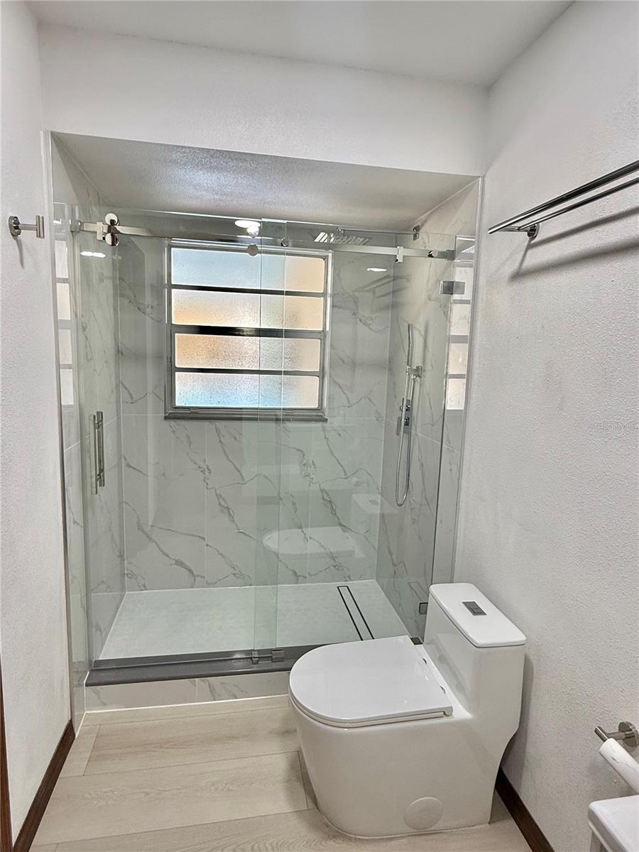 Image 35 of 59 For 2503 Woodhaven Court