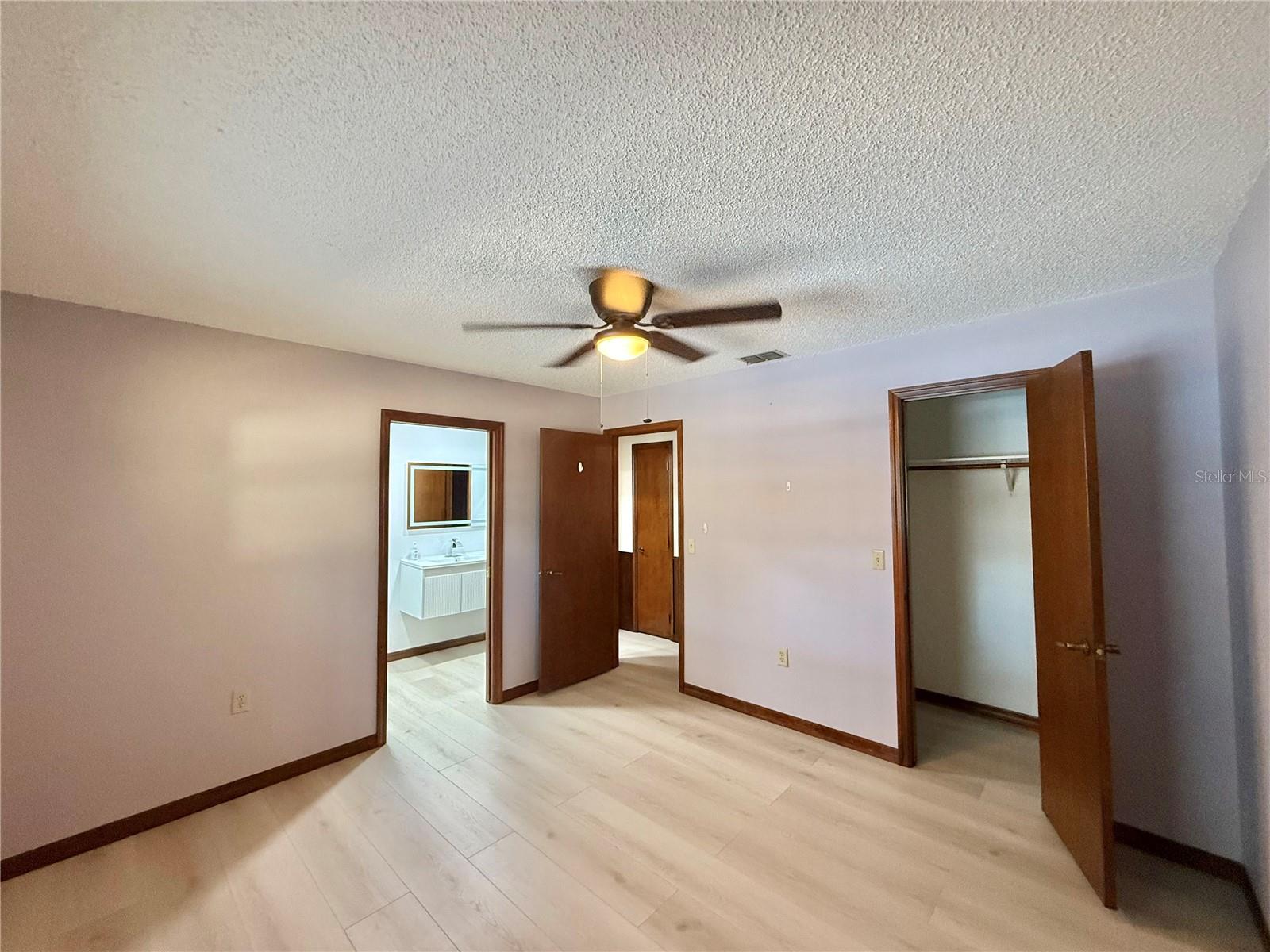 Image 36 of 59 For 2503 Woodhaven Court