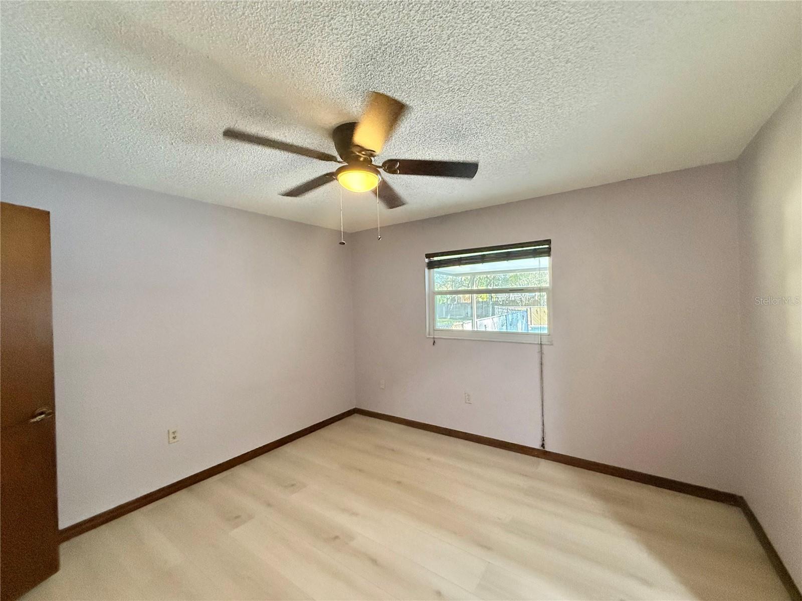 Image 37 of 59 For 2503 Woodhaven Court