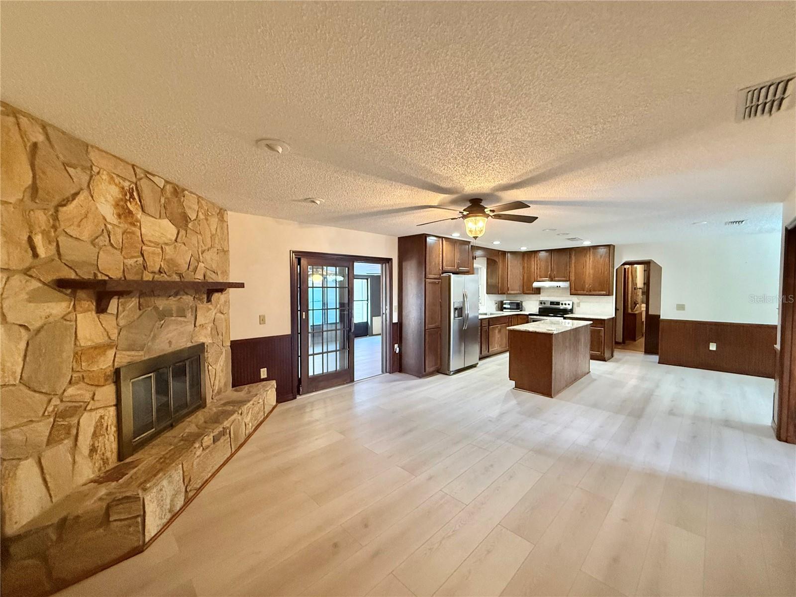 Image 8 of 59 For 2503 Woodhaven Court