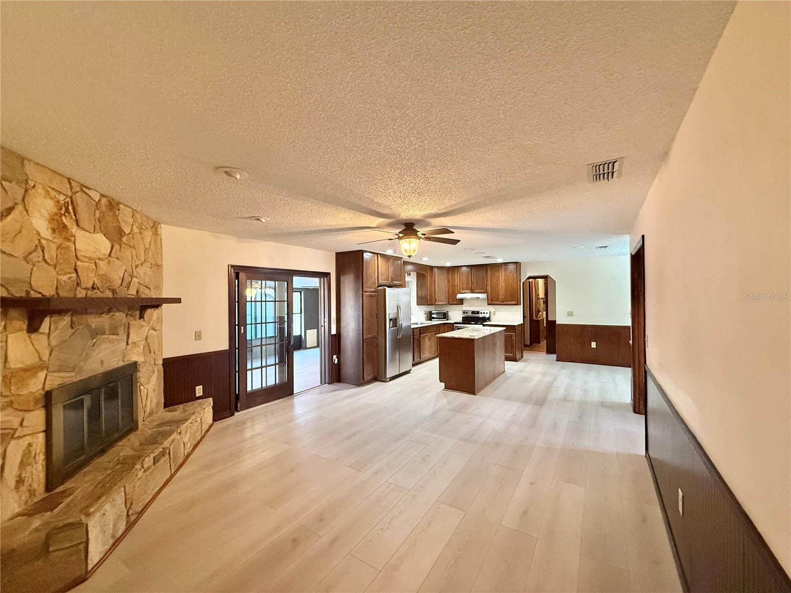 Image 9 of 59 For 2503 Woodhaven Court