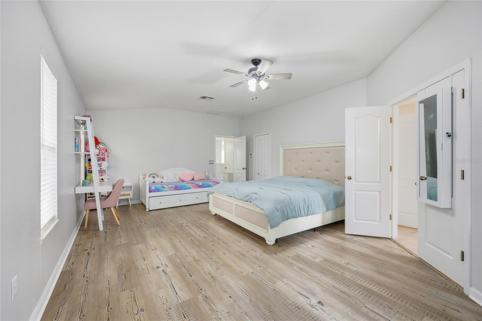 Image 25 of 51 For 12633 Weatherford Way