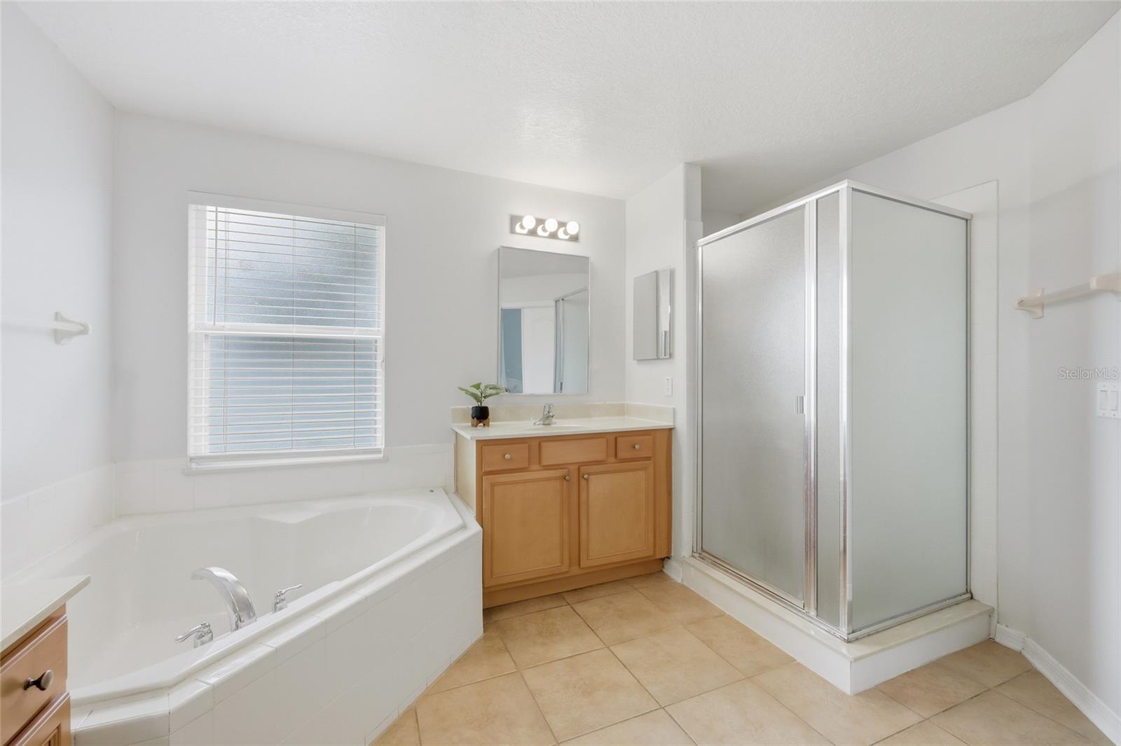 Image 28 of 51 For 12633 Weatherford Way