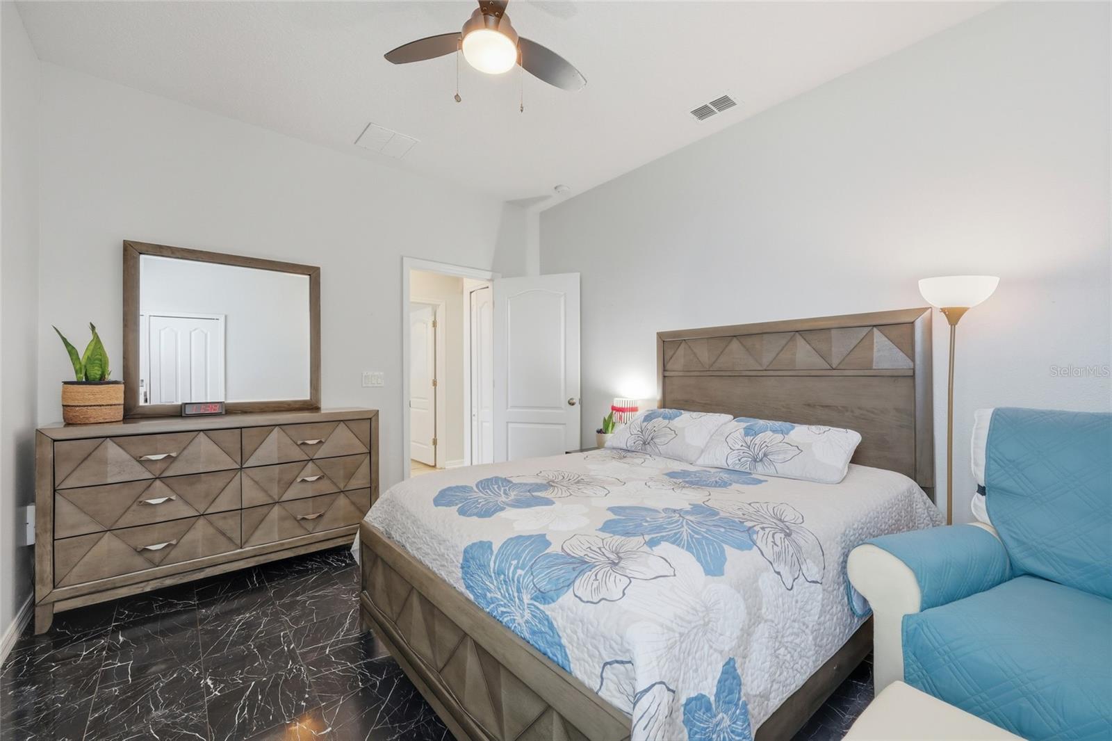 Image 35 of 51 For 12633 Weatherford Way